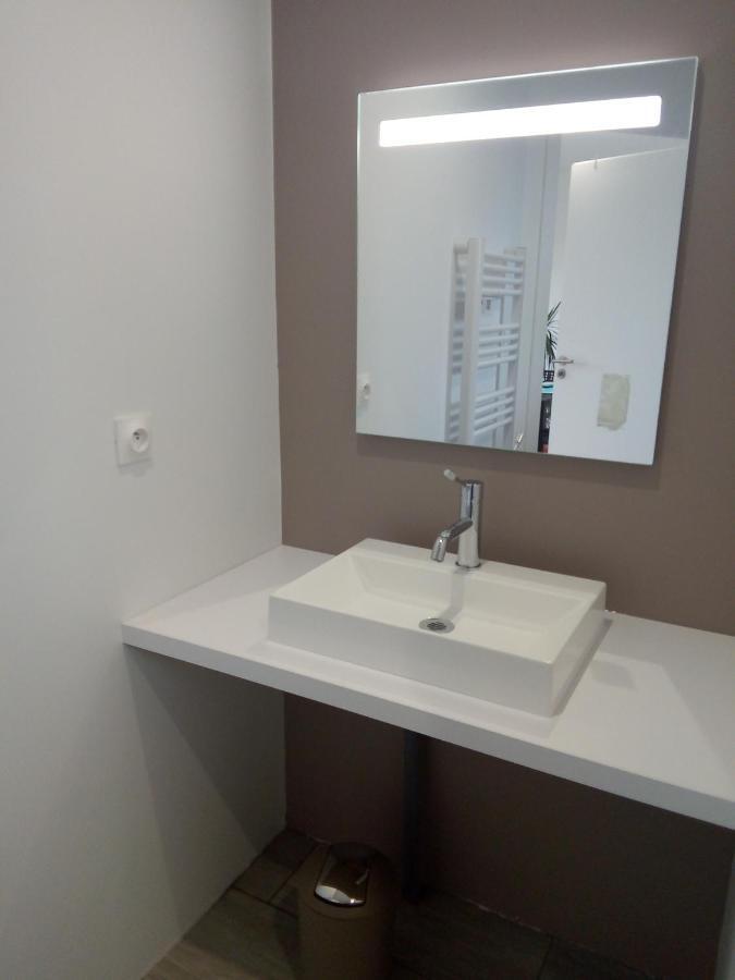 Au Refuge Des Farfas Apartment Saint-Paul-en-Pareds Exterior foto